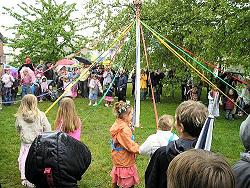 Dancing around the Maypole 7 May 2007